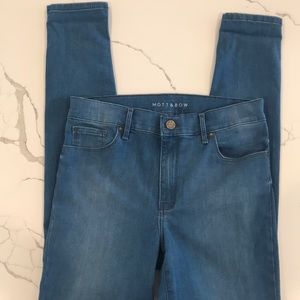 Mott & Bow Blue Jeans, High Rise Skinny Size 29